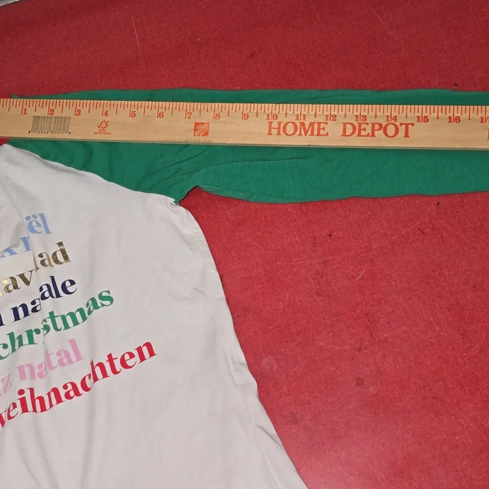 Boden Several Languages Happy/Merry Christmas Crewneck Tee Shirt Girls Size 8/9